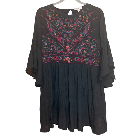 Umgee Dresses & Skirts - Umgee Tunic Dress Boho Floral Embroidered M Black Excellent Bell Sleeve C0384